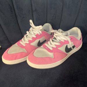 Nike Alleyoop SB Magic Flamingo Sneakers